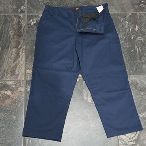 LEE women Capris NAVY   WRINKLE FREE
